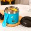 CARL OSCAR TERMO vákuová dóza ŽIRAFKA modrá